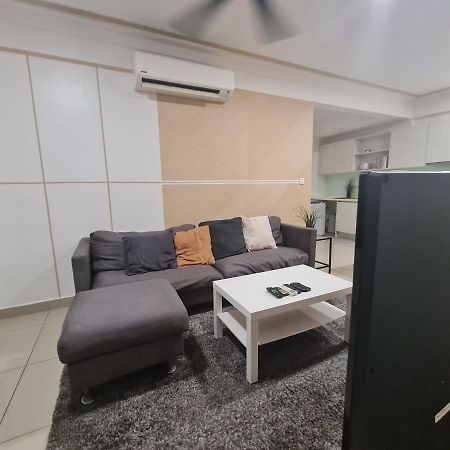Lovely 3-Bedroom Serviced Apartment @ Cyberjaya Dış mekan fotoğraf